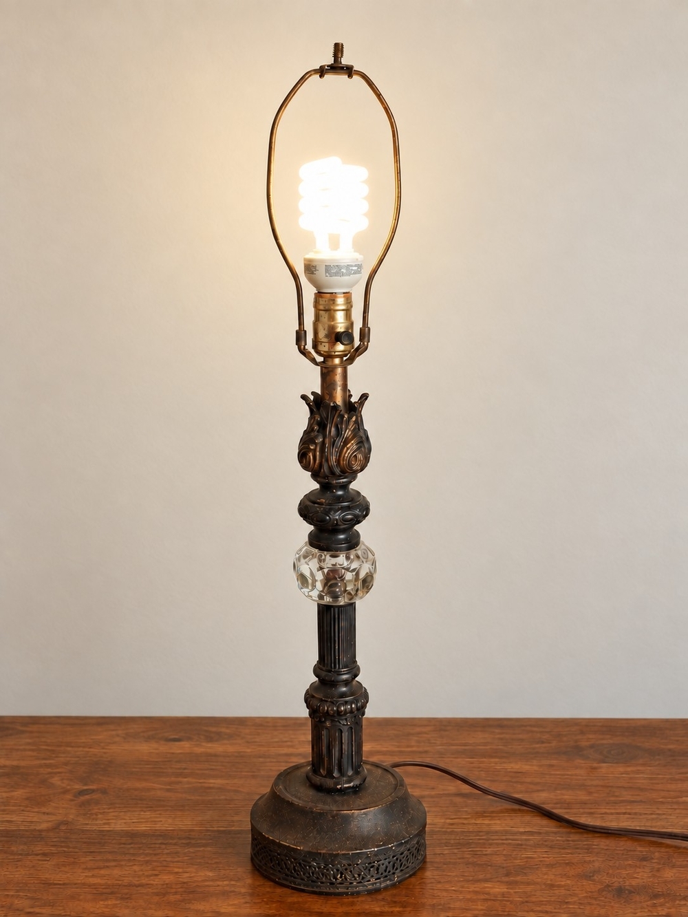 Vintage-Style Ornate Table Lamp with Glass Accent - Bronze Tone